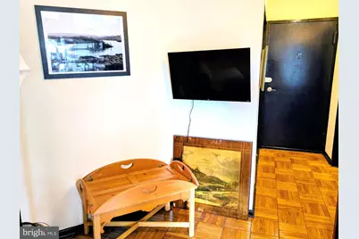 1801 Clydesdale Place NW #521, Washington, DC 20009 - Photo 2