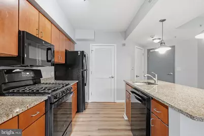 1001 L Street NW #211, Washington, DC 20001 - Photo 14