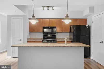 1001 L Street NW #211, Washington, DC 20001 - Photo 10