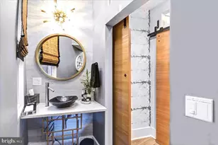 1016 NW 22nd Street NW, Washington, DC 20037 - Photo 28