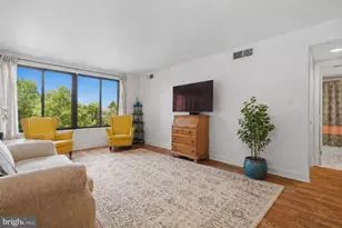 3114 Wisconsin Ave NW, Washington, DC 20016 - Photo 2