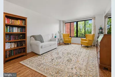 3114 Wisconsin Avenue NW #302, Washington, DC 20016 - Photo 4