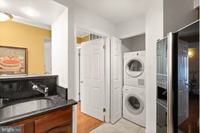 1077 30th Street NW #201, Washington, DC 20007 - Photo 8