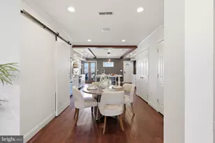 17 V St NW, Washington, DC 20001 - Photo 8