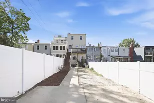 17 V St NW, Washington, DC 20001 - Photo 36