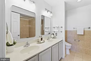 17 V St NW, Washington, DC 20001 - Photo 30
