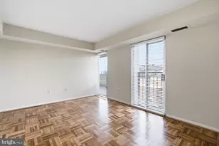700 7th Street SW, Washington, DC 20024 - Photo 8