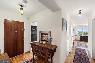 2475 Virginia Avenue NW #822, Washington, DC 20037 - Photo 2