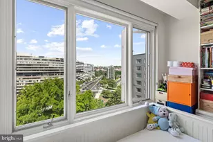2475 Virginia Ave NW, Washington, DC 20037 - Photo 30