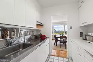 2475 Virginia Ave NW, Washington, DC 20037 - Photo 18