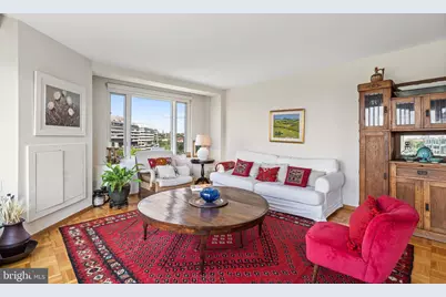 2475 Virginia Avenue NW #822, Washington, DC 20037 - Photo 4