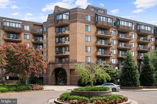 2111 Wisconsin Ave NW, Washington, DC 20007 - Photo 1