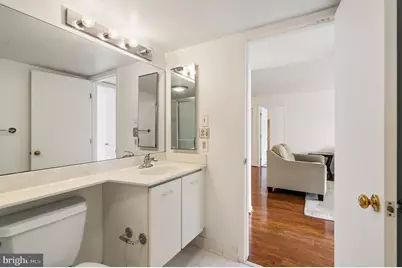 2111 Wisconsin Avenue NW #203, Washington, DC 20007 - Photo 22