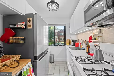 3901 Tunlaw Road NW #506, Washington, DC 20007 - Photo 2