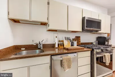 3100 Connecticut Avenue NW #230, Washington, DC 20008 - Photo 14
