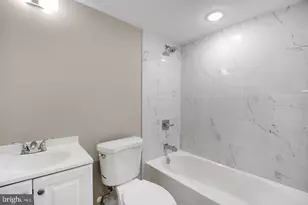 1617 Rhode Island Ave NE, Washington, DC 20018 - Photo 12