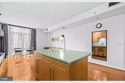 437 New York Avenue NW #206, Washington, DC 20001 - Photo 6