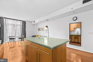437 New York Ave NW, Washington, DC 20001 - Photo 6