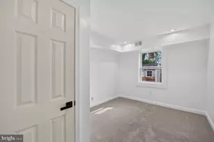 922 47th St NE, Washington, DC 20019 - Photo 2