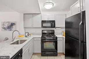 800 4th St SW, Washington, DC 20024 - Photo 2