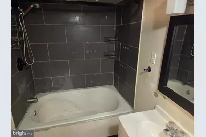 715 Shepherd Street NW, Washington, DC 20011 - Photo 28