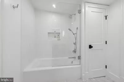 235 12th Street SE, Washington, DC 20003 - Photo 38