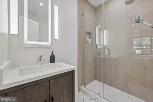 235 12th St SE, Washington, DC 20003 - Photo 22