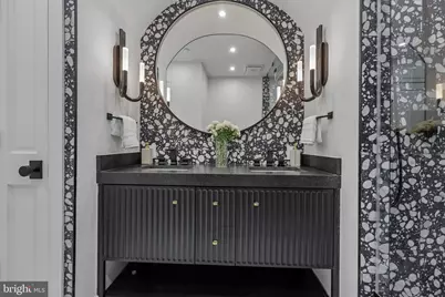 235 12th Street SE, Washington, DC 20003 - Photo 28