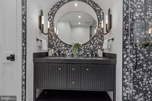 235 12th St SE, Washington, DC 20003 - Photo 28