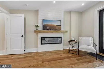 235 12th Street SE, Washington, DC 20003 - Photo 32