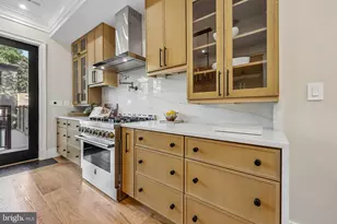 235 12th St SE, Washington, DC 20003 - Photo 10