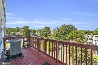 1617 21st Place SE #104, Washington, DC 20020 - Photo 4