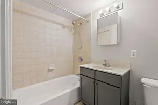 800 4th St SW, Washington, DC 20024 - Photo 10
