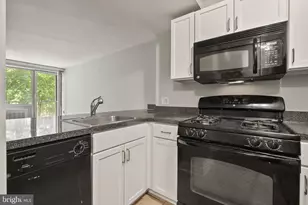 800 4th St SW, Washington, DC 20024 - Photo 8