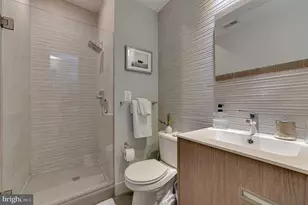 254 15th St SE, Washington, DC 20003 - Photo 8