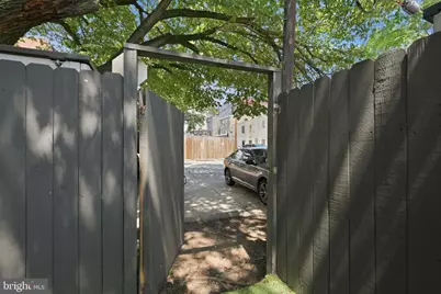 708 I Street SE #B, Washington, DC 20003 - Photo 22