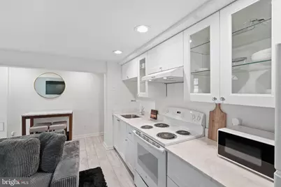 708 I Street SE #B, Washington, DC 20003 - Photo 12
