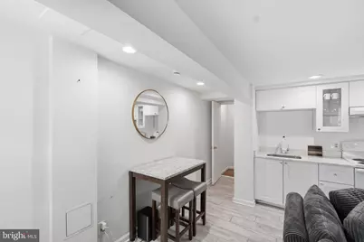 708 I Street SE #B, Washington, DC 20003 - Photo 14