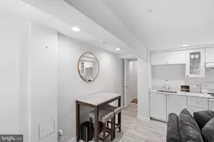 708 I St SE, Washington, DC 20003 - Photo 14