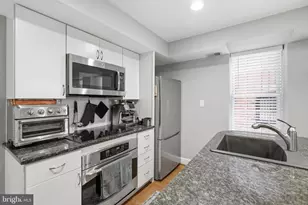 1527 16th St NW, Washington, DC 20036 - Photo 12
