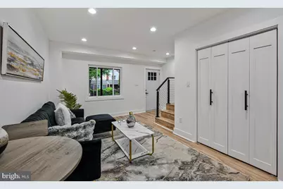 305 34th Place NE, Washington, DC 20019 - Photo 4