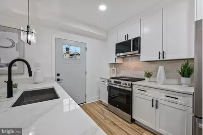 305 34th Place NE, Washington, DC 20019 - Photo 10