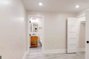 3001 11th St NW, Washington, DC 20001 - Photo 10