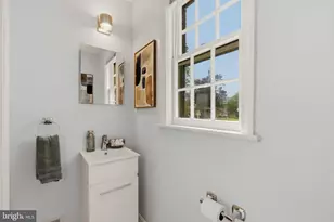 8232 Eastern Ave NW, Washington, DC 20012 - Photo 14
