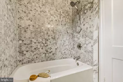 8232 Eastern Avenue NW, Washington, DC 20012 - Photo 24
