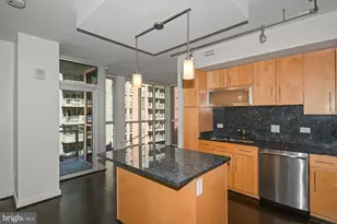 1025 1st St SE, Washington, DC 20003 - Photo 2