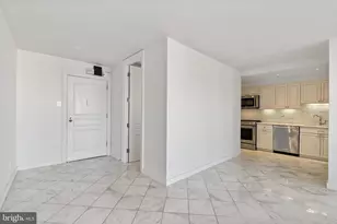 2500 Virginia Ave NW, Washington, DC 20037 - Photo 4
