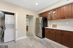 1738 L St NE, Washington, DC 20002 - Photo 8