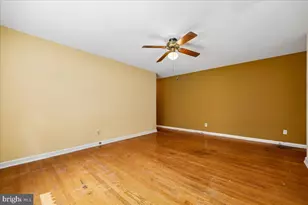 2301 41st St NW, Washington, DC 20007 - Photo 18