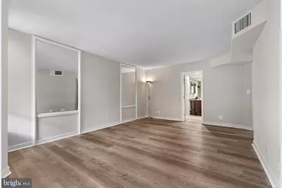 1099 22nd Street NW #104, Washington, DC 20037 - Photo 26